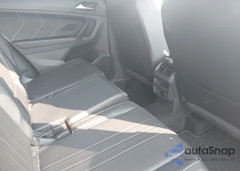 2023 Volkswagen Tiguan 2.0T Se R-Line Black z USA, uszkodzony, nr VIN 3VV8B7AX9PM055640